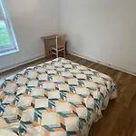 Large Double Bedroom In Bow E3